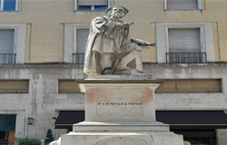 Monumento al Parmigianino a Parma: un omaggio al pittore del Rinascimento