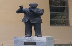 Statua di Arturo Toscanini a Parma: storia, autore e dove trovarla