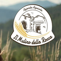 Il Mulino della Rocca a Berceto, struttura accogliente con camere confortevoli e atmosfera rilassante, perfetta per soggiorni immersi nella natura.