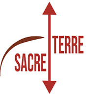 Esterno e camere del Sacre Terre B&B a Tizzano Val Parma, perfetto per soggiorni rilassanti e tour tra borghi e natura.